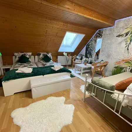 Barbarosa 6 Koenigstaedten Opel-airport-messe Naehe * روزلسهايم