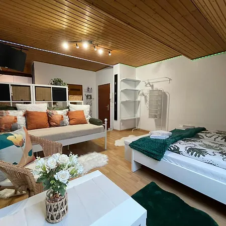 Barbarosa 6 Koenigstaedten Opel-airport-messe Naehe شقة