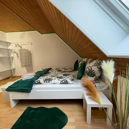 Apartment Barbarosa 6 Koenigstaedten Opel-airport-messe Naehe *