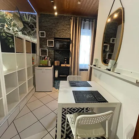 Barbarosa 6 Koenigstaedten Opel-airport-messe Naehe * روزلسهايم