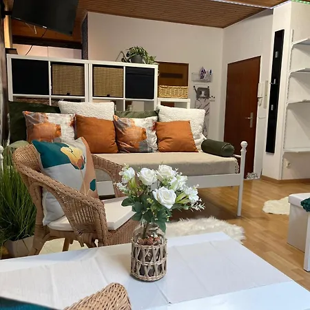 Barbarosa 6 Koenigstaedten Opel-airport-messe Naehe روزلسهايم