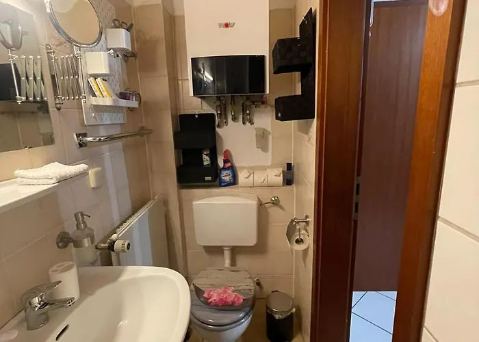 Barbarosa 6 Koenigstaedten Opel-airport-messe Naehe