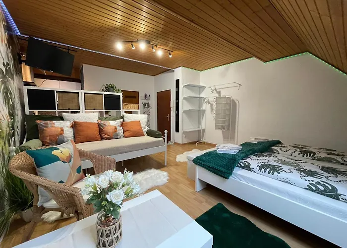 Barbarosa 6 Koenigstaedten Opel-airport-messe Naehe Apartmán